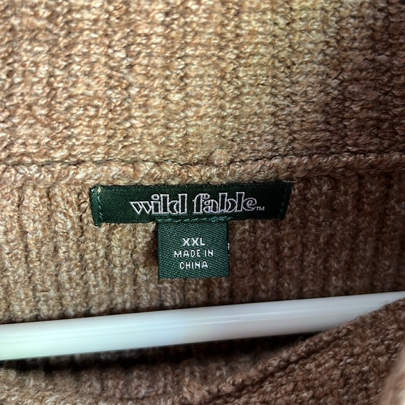 Like New Wild Fable Cropped Sweater - Picture 4 of 4